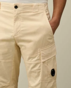 C.P. Company Stretch Sateen Cargo Shorts Pistachio Shell-Beige Outlet